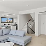 Villa Serenity Waves 6 *