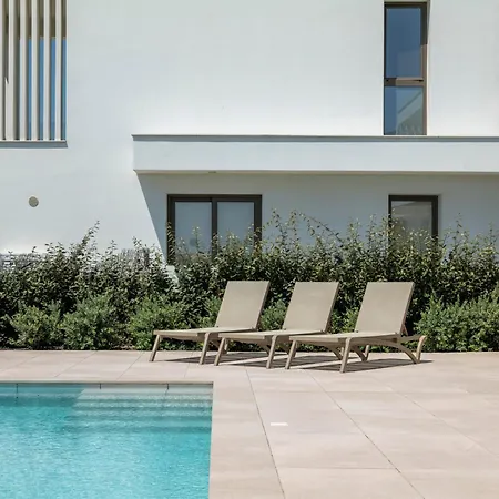 Villa Serenity Waves 6 *