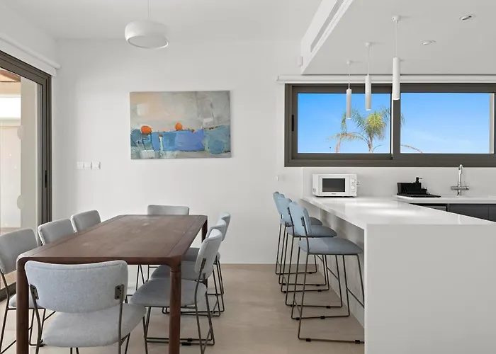 Serenity Waves 6 Vila Softades